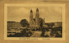 PBK-1993-610 De Koninginnekerk, VANuit het zuidoosten. Op de voorgrond de Sophiakade, aan de overzijde rechts de ...
