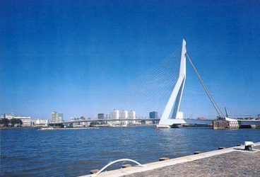 PBK-1996-286 Gezicht op de Erasmusbrug, vanaf de Wilhelminakade.