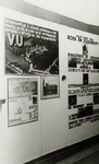 PBK-2001-171 Fotokaart uitgegeven ter gelegenheid van de tentoonstelling Ontdek uw stad , door jonge werklozen ...