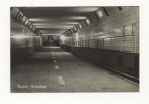 PBK-4533 De autotunnel van de Maastunnel.