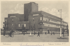PBK-4739 Het gebouw van Unilever aan het Museumpark, uit het oosten gezien. Rechts de Rochussenstraat.