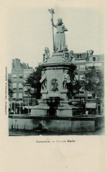 PBK-4902 Monument Maagd van Holland aan de Nieuwemarkt, onthuld op 22 oktober 1874.