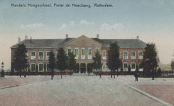 PBK-5660 Het gebouw van de Handelshogeschool aan de Pieter de Hoochweg.