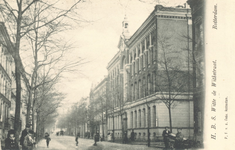 PBK-7351 Het gebouw van de Hogere Burger School voor meisjes, gebouwd in 1873, op de hoek van de Witte de Withstraat en ...
