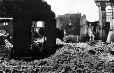 PBK-879 Puinresten na het bombardement van 14 mei 1940.De Boompjes bij de synagoge en het Rijks Entrepôt.