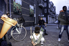 2019-12 Spelende kinderen op straat. De foto is gemaakt in opdracht van De Kracht van Rotterdam (DKVR).