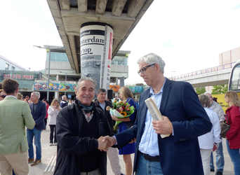 2023-35-103 Feestelijke opening van het nieuwe busstation Zuidplein en onthulling gerestaureerde kunstwerk 'De ...