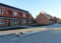 2023-35-194 Eerste nieuw opgeleverde woningen aan de Rollotraat in de Wielewaal.