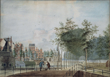 1973-4206 Hofpoort en Delftse Poort met de stadsvest, rechts het latere Hofplein.