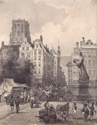 IX-1080 Grotemarkt met het standbeeld van Erasmus uit het zuiden.