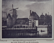RI-535 Het oude Hofpoortje (1690) aan het Hofplein bij de Stadsvest, gezien uit het noordwesten met links van de poort ...