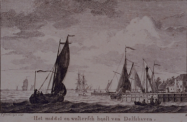 RISCH-170 Het westelijk en verderop het middelste havenhoofd van Delfshaven aan de Nieuwe Maas. De gebouwen rechts ...