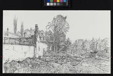 IX-1923-06 Gezicht op een braakliggend terrein aan de Mauritsstraat, tegenover de zijgevel van de Schouwburg, uit het oosten.