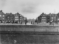 1968-984 Gezicht in het P.C. Hooftplein met op de achtergrond de Huygensstraat
