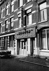 1969-1872-TM-1878 Gezichten in de Van Speykstraat.Afgebeeld van boven naar beneden:-1872: huisnummer 87 a en b;-1873: ...