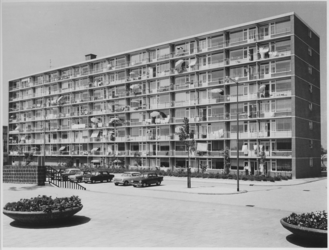 1969-1983 Bejaardentehuis Zonnelicht aan de Aristotelesstraat.