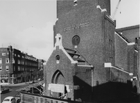1973-1032 Afbraak van de R.K. Sint Antonius Abtkerk (aan de Jan Kruijffstraat) bij de Noordschans.