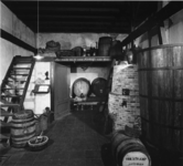 1976-2059 Het museum in de distilleerderij en likeurstokerij van de firma Hulstkamp aan de Maaskade 120 t/m 126.