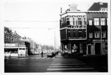 1978-1259 Gezicht op de Claes de Vrieselaan met op de voorgrond de Nieuwe Binnenweg.