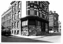 1978-2259 Gezicht op de Gaffeldwarsstraat met de Sint-Mariastraat (rechts), hoek van de Bloemkwekerstraat (links).
