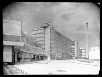 1978-3314 Fabriek en kantoor van Van Nelle aan de Van Nelleweg 1.