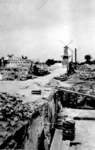 1979-1129 Overzicht van de door het Duitse bombardement van 14 mei 1940 getroffen omgeving van de Kipstraat en ...