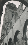 1979-1227 Gezicht in de door het Duitse bombardement van 14 mei 1940 getroffen interieur van de Sint -Laurenskerk en de ...
