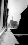 1979-1405 Puinresten na het bombardement van 14 mei 1940. Huizen aan de Boomgaarddwarsstraat. Op de achtergrond het ...