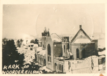 1979-1482 Restanten aan de rk kerk O.L.V. van Lourdes aan de Prins Hendriklaan, na het Duitse bombardement van 14 mei ...