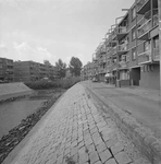 1980-1339 Feijenoordhaven, nieuwe huizen op Feijenoord, noordzijde.