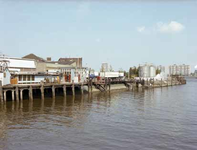 1980-3092 De Nassauhaven, gezien vanaf de Nassaubrug.