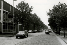 1981-1590 Het begin van de Boezemstraat, vanaf de Vaandrigstraat naar het zuiden.