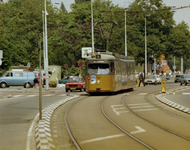 1981-1757-EN-1758 Vrije trambaan in de Vierambachtsstraat.Afgebeeld van boven naar beneden:-1757-1758