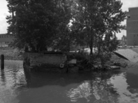 1981-821 Zuidelijke hoofd van de vroegere Boslandsbrug aan het Buizengat.