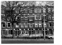 1982-1064-TM-1066 Gezichten op de noordzijde van de Mathenesserlaan.Afgebeeld van boven naar beneden:-1064: huisnummers ...