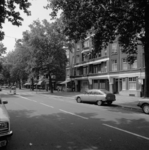 1982-2054 Mathenesserweg in het midden de Zoutziedersstraat aan de noordzijde van de Mathenesserweg.
