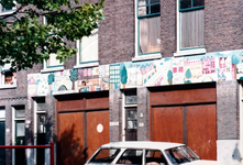 1982-2810 Muurschildering in de Busken Huetstraat.