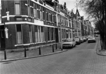 1983-2040 Pand nummer 90 en hoger in de Avenue Concordia, hoek Slotstraat.