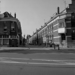 1983-2714 Gezicht in de Kettingstraat, vanaf de Oudedijk.