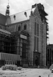1985-164 Herstel van de Sint-Laurenskerk aan het Grotekerkplein.