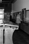 1985-1943-TM-1945 Interieurs van het Gemeentearchief aan de Mathenesserlaan nummer 315. Tentoonstellingszaal met de ...