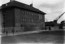 1986-53 Het gebouw van de rivierpolitie aan de Sint-Jobsweg.