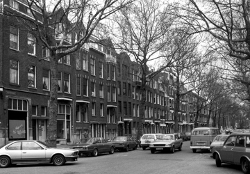 1986-999 Gezicht op de Graaf Florisstraat, gezien vanaf de Witte van Haemstedestraat.