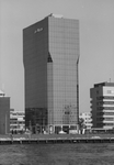 1989-3002 Gezicht op de Boompjes met kantoorgebouw de Maas op de hoek met de Rederijstraat, bij de Nieuwe Maas.