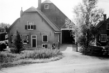 1992-243 Slikkerveer bij Ridderkerk met boerderij Kleine Donck.