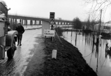 1993-834 Een combinatie van zeer zware storm en springvloed veroorzaakt een watersnoodramp in Zeeland en delen van ...
