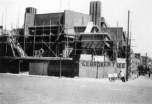 1997-1895 Gezicht op de bouw van de Nederlands Hervormde Mathenesserkerk aan de Allard Piersonstraat, gezien vanaf het ...