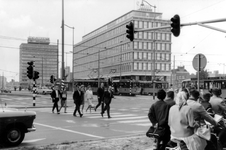 1997-958 Gezicht op de Blaak bij de kruising met de Verlengde Willemsbrug