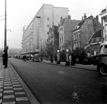 1998-1068 De Schiedamsesingel met warenhuis De Bijenkorf.