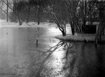 2001-1220 Het Park in de sneeuw.